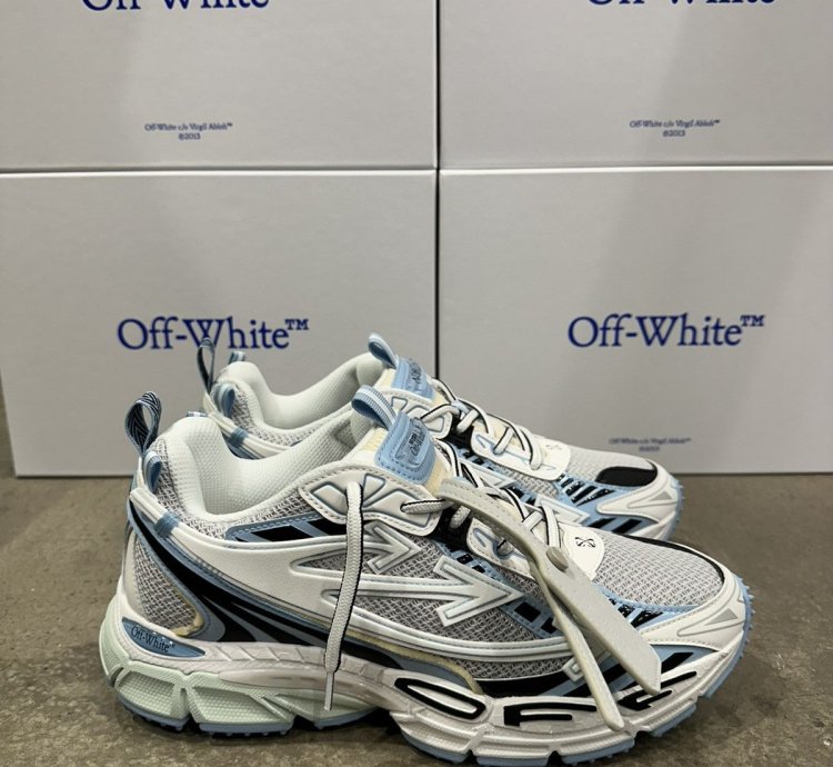 Off-white - Be Right Back Sneakers White Light Blue