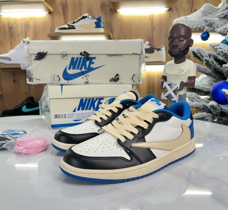 Jordan 1 Retro Low Og Sp Fragment X Travis Scott