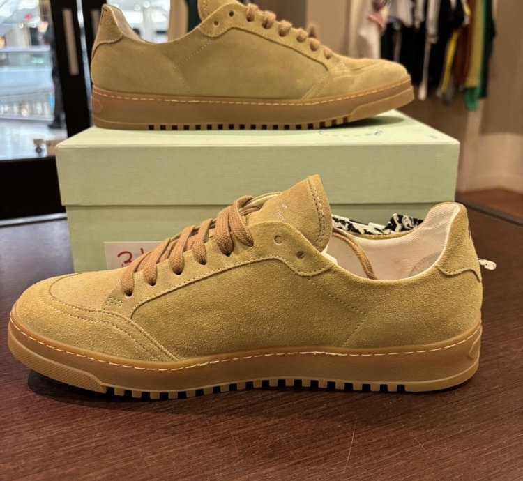 Off-white 2 0 Low Sneakers Wheat Brand New