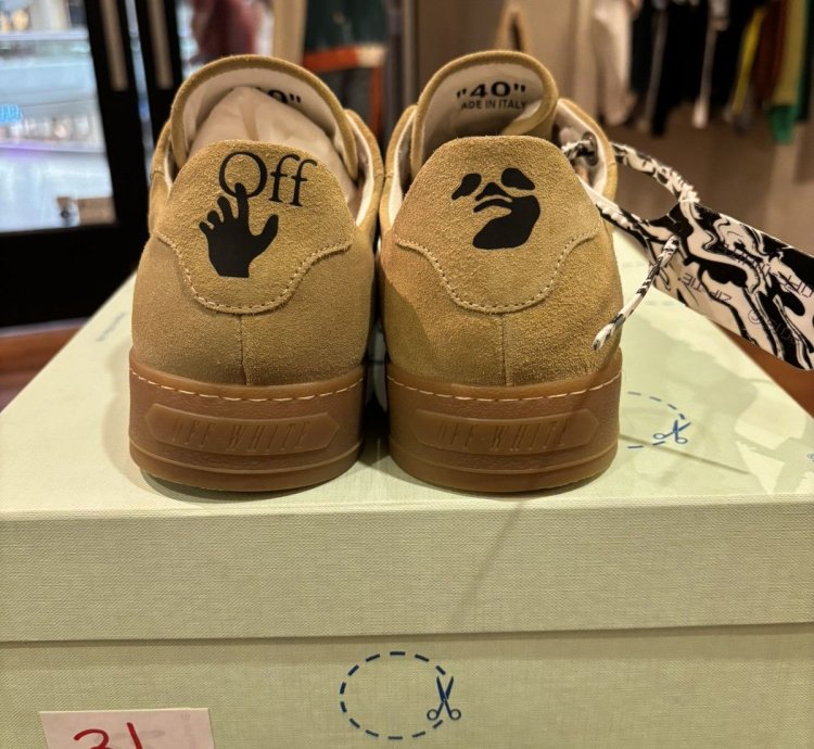 Off-white 2 0 Low Sneakers Wheat Brand New