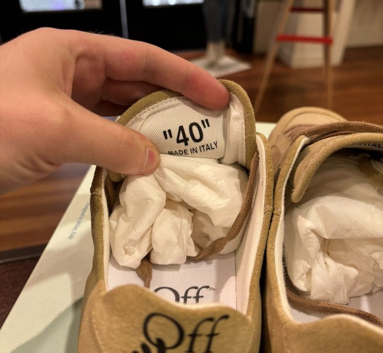 Off-white 2 0 Low Sneakers Wheat Brand New