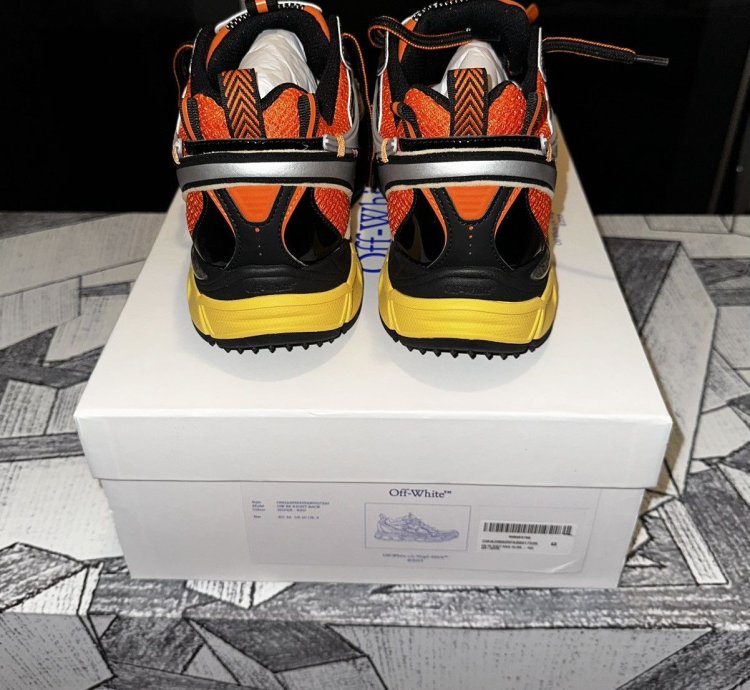 Off-white Be Right Back Silver Red
