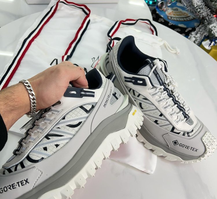 Moncler Trailgrip Gtx Silver White
