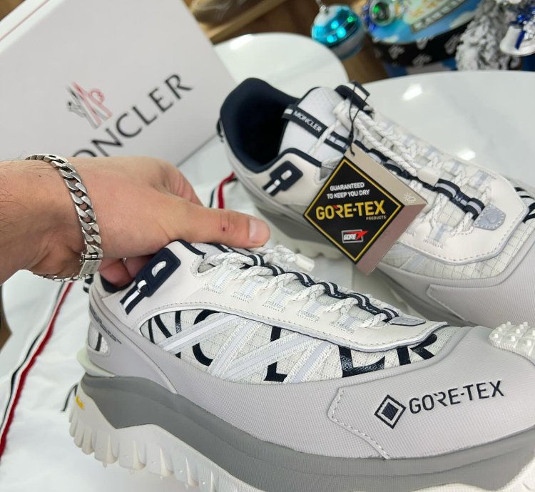 Moncler Trailgrip Gtx Silver White