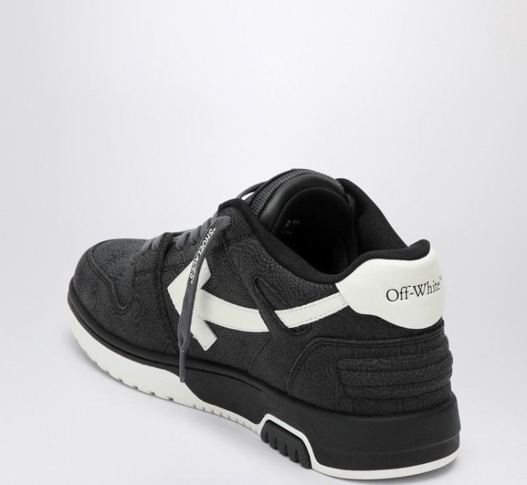 Off-white Black White Sneaker Out Of Office