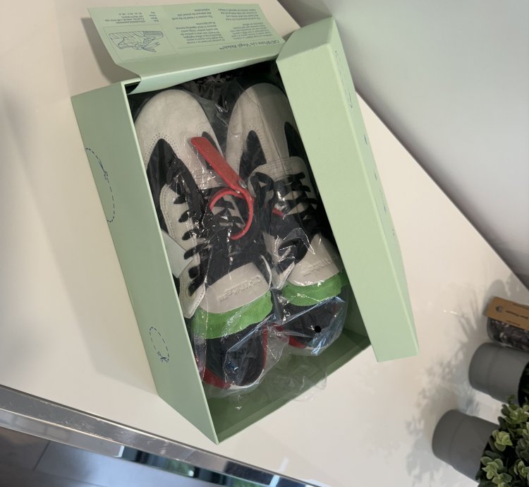 Off-white Floating Arrow Vulcanized Low Black Green Red