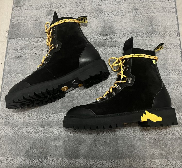 Off-white Hiking Boots