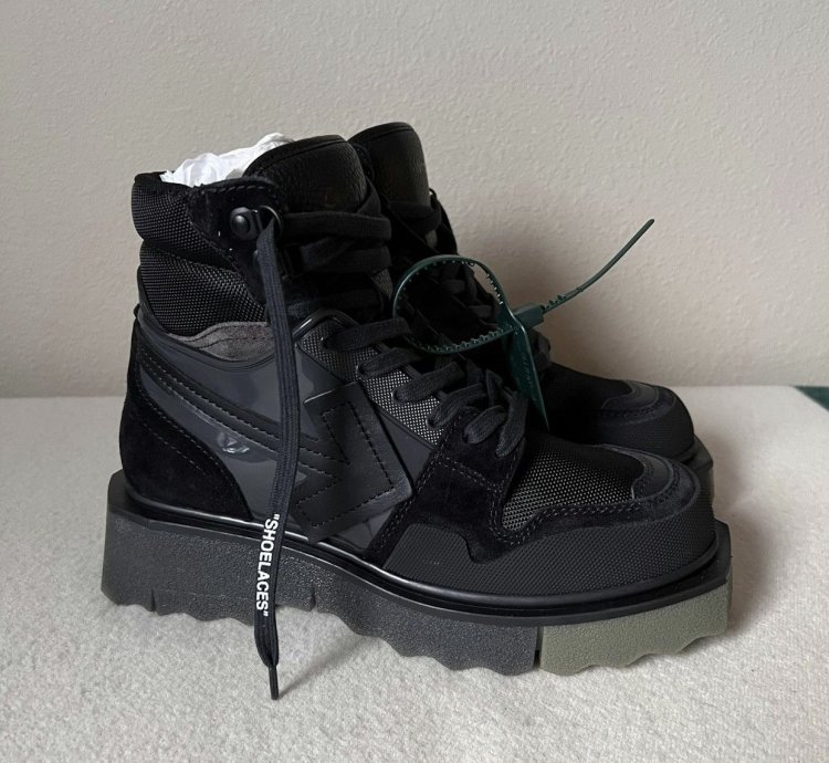Off-white Hiking Sponge Sneaker Boots