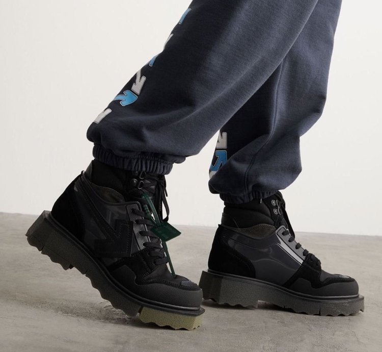 Off-white Hiking Sponge Sneaker Boots