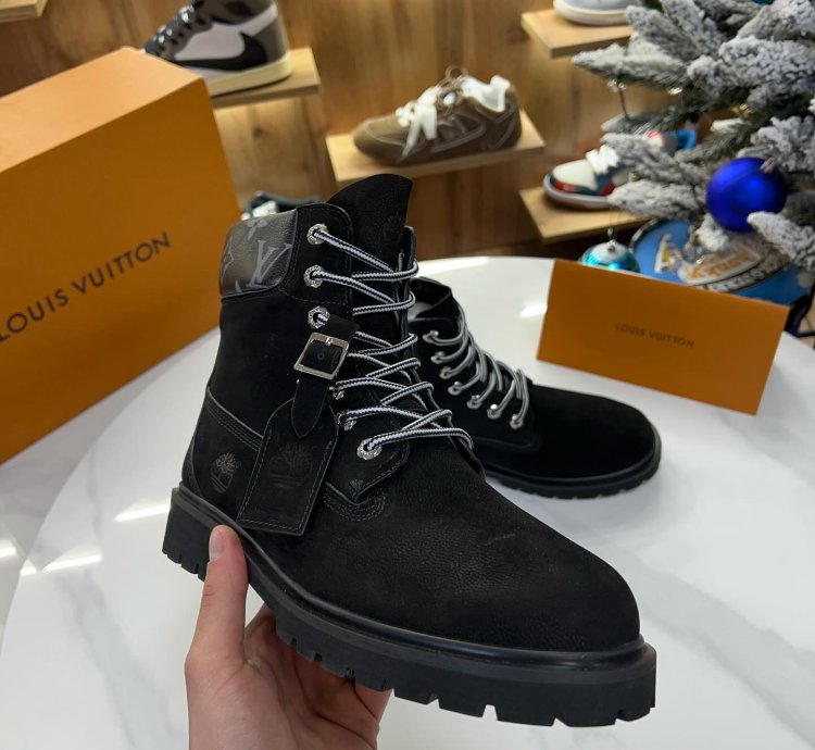 Louis Vuitton X Timberland Ankle Boot Black