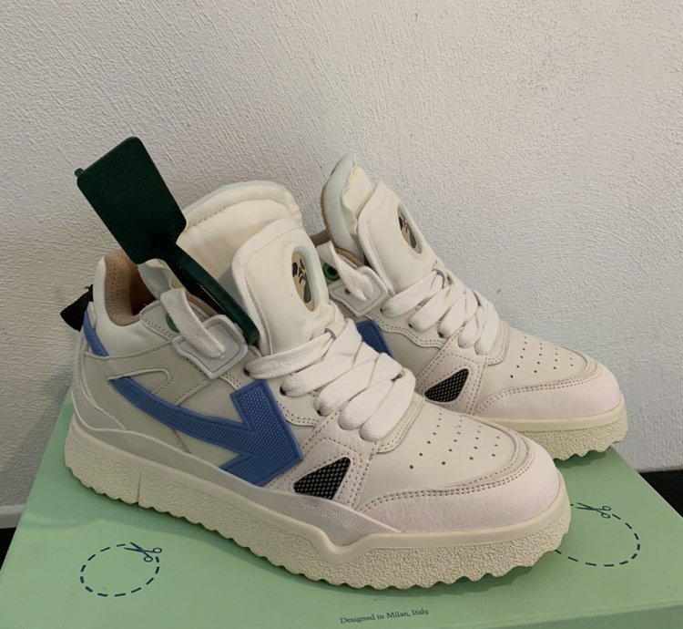 Off-white Midtop Sponge Snkrs Pristine