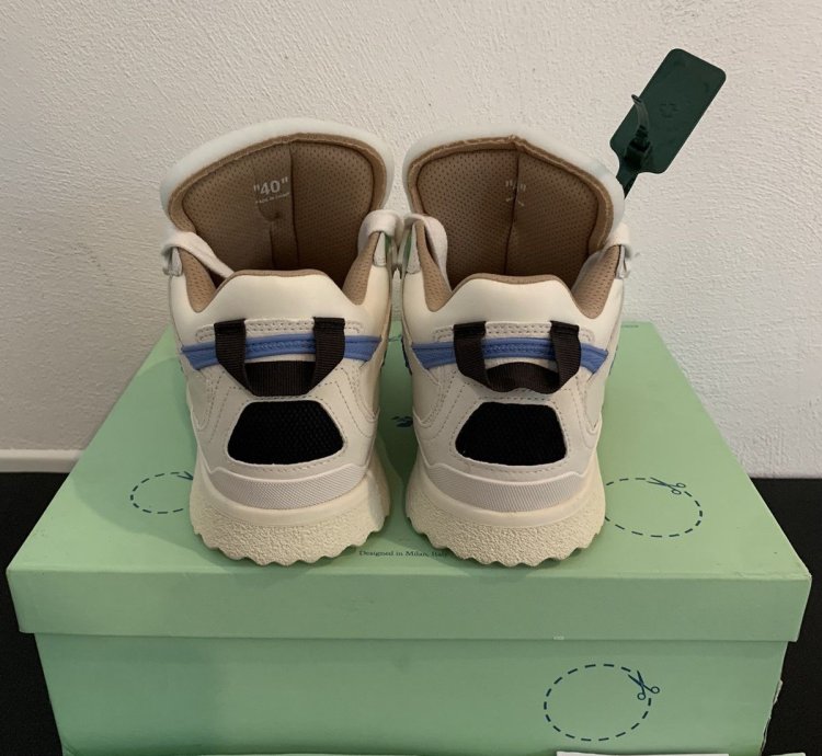 Off-white Midtop Sponge Snkrs Pristine