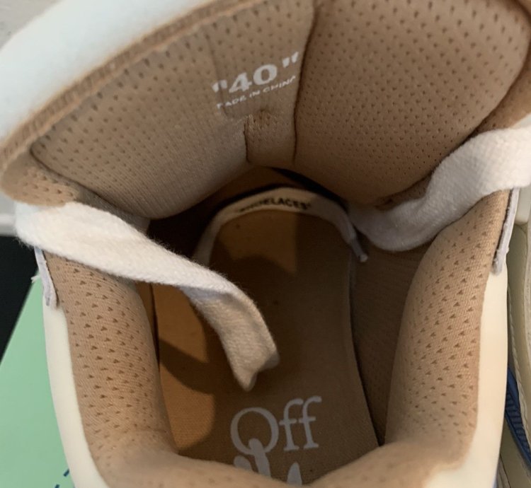 Off-white Midtop Sponge Snkrs Pristine