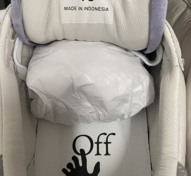 Off-white New Low Vulcanized Sneaker Black Bone
