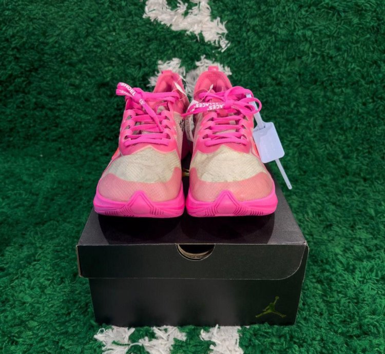Off-white Nike Zoom Fly Pink