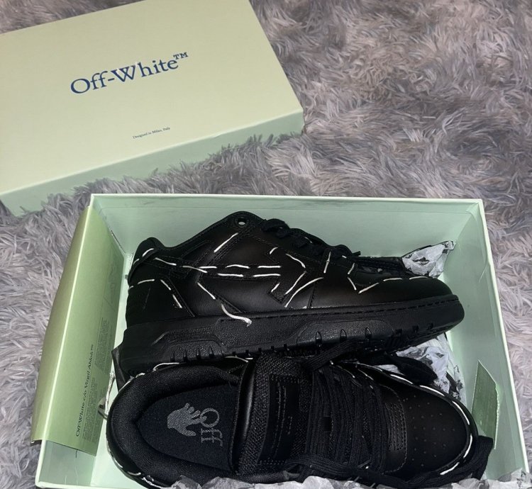 Off-white Out Of Office