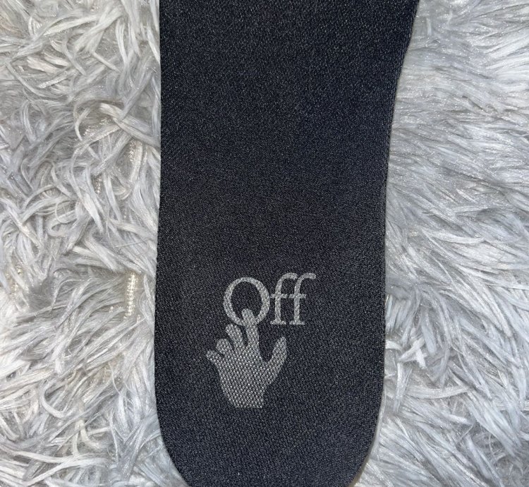 Off-white Out Of Office