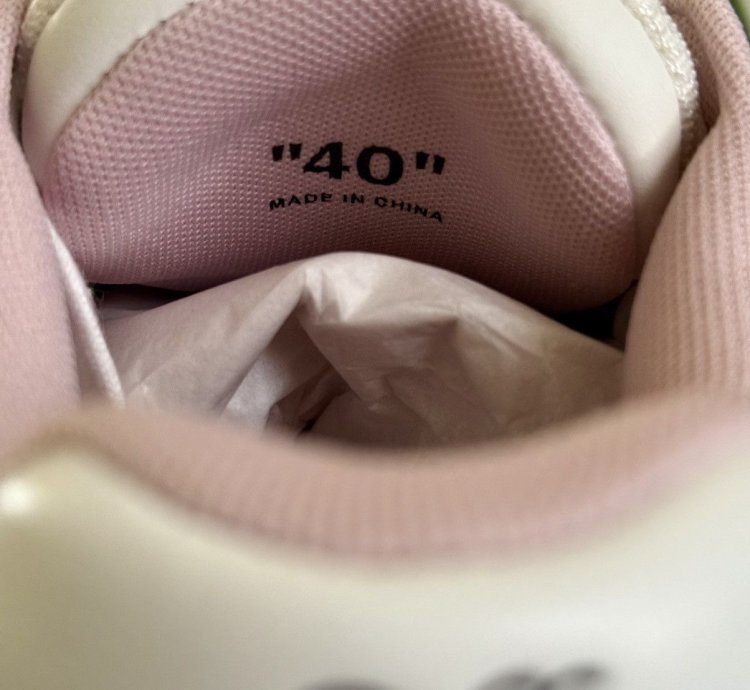 Off-white Out Of Office For Walking