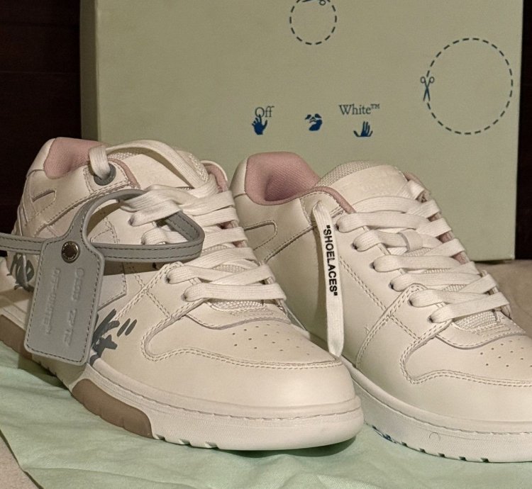 Off-white Out Of Office For Walking
