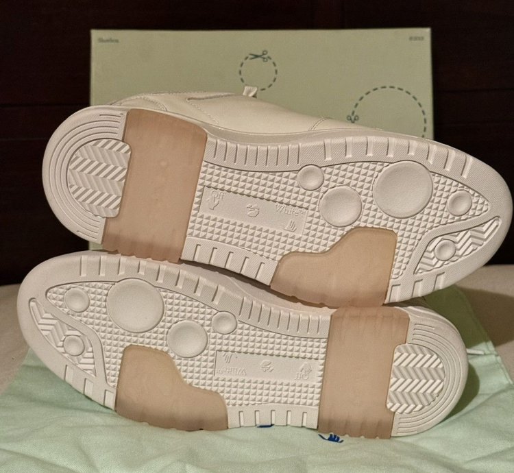 Off-white Out Of Office For Walking