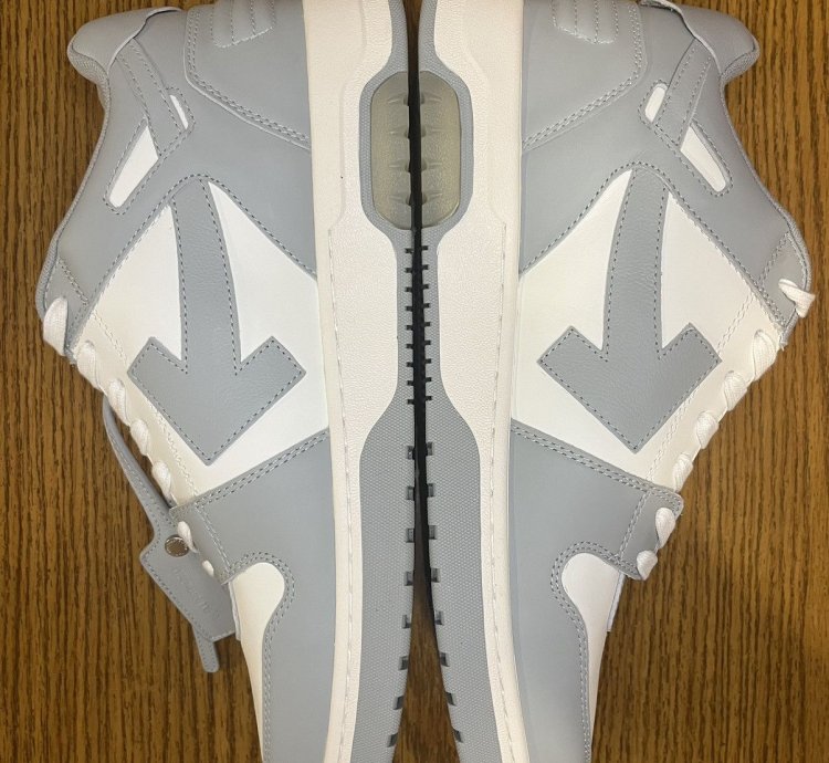 Off-white Out Of Office Sneaker grey White
