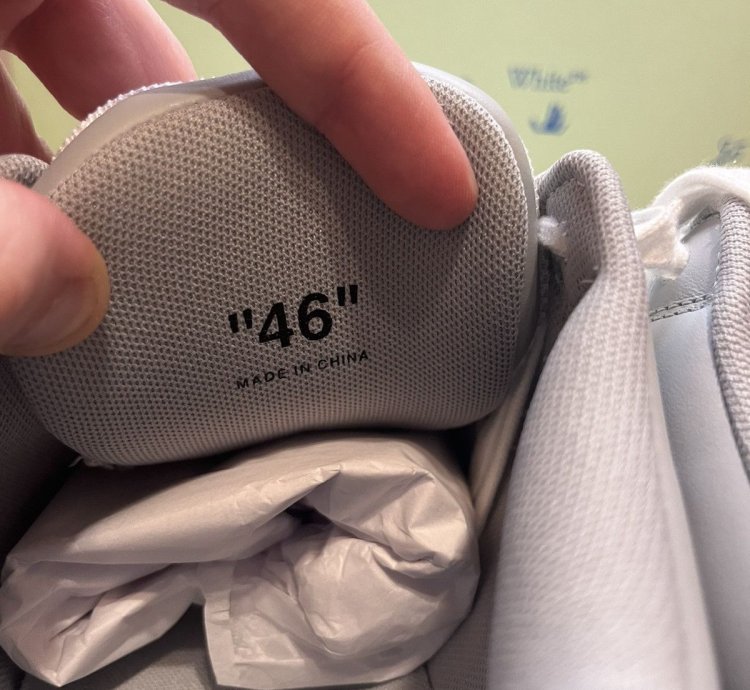 Off-white Out Of Office Sneaker grey White