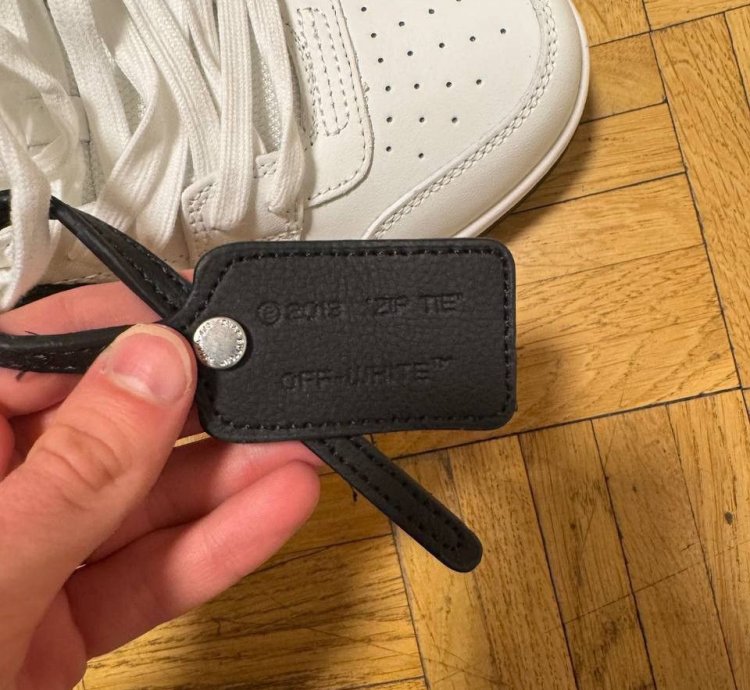 Off-white Out Of Office White-black