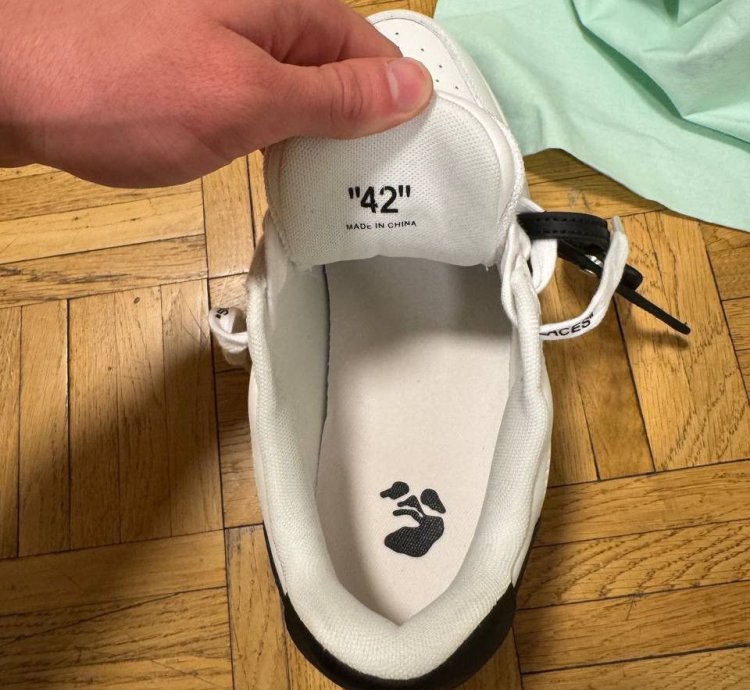 Off-white Out Of Office White-black