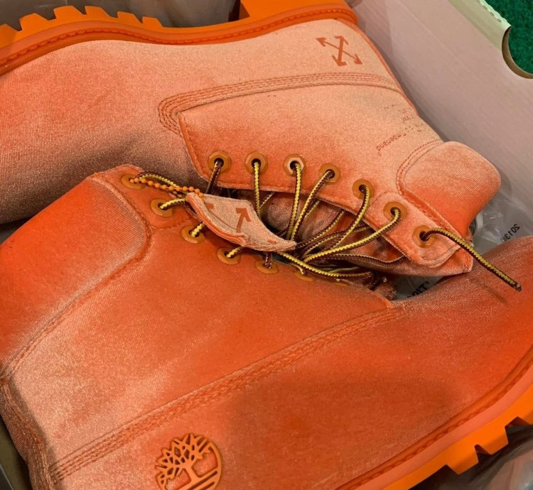 Off-white Timberlands Satin Boot