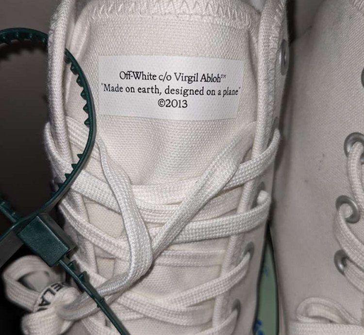 Off-white Vulc Sneaker Mid White Black- Size 12 46 Euro