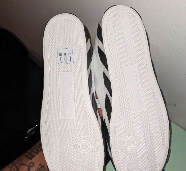 Off-white Vulc Sneaker Mid White Black- Size 12 46 Euro