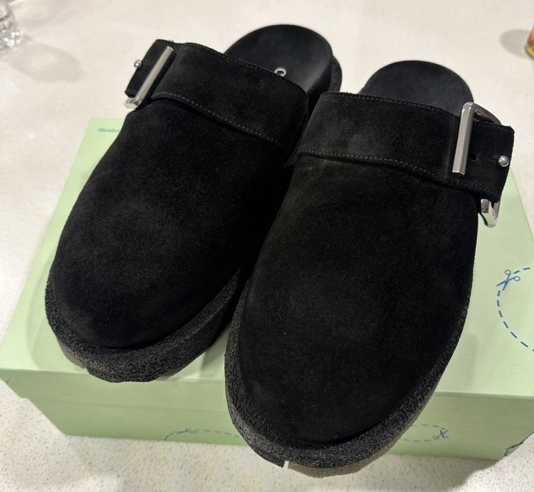 Offwhite Clogs