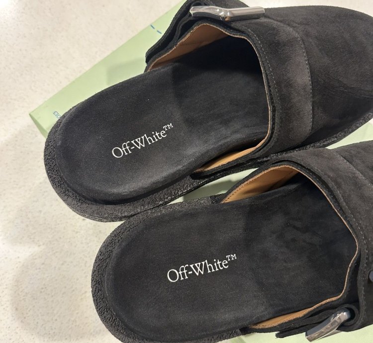 Offwhite Clogs