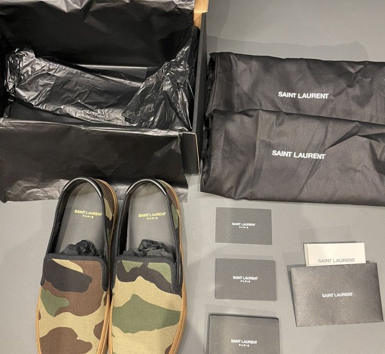 Rare Brand New Runway Moon Plus Slip On Loafer Shoes Limited