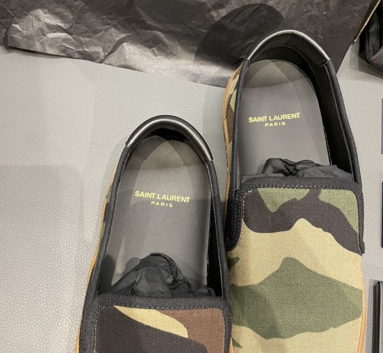 Rare Brand New Runway Moon Plus Slip On Loafer Shoes Limited
