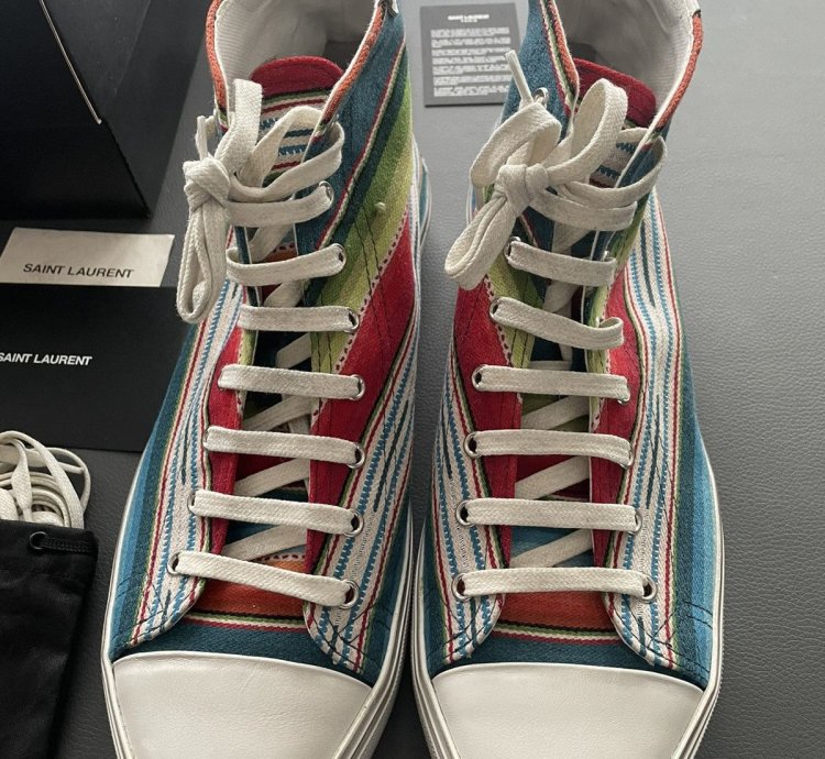 Rare Runway Brand New Moon Plus Distressed Ripped Sneaker