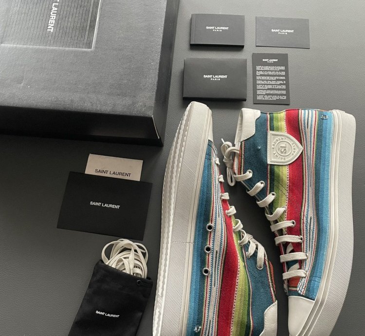 Rare Runway Brand New Moon Plus Distressed Ripped Sneaker