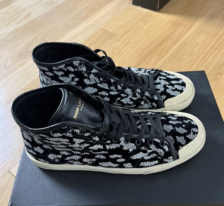 Rare Surf Sound Cat Glitter Velvet Hi Top Hedi 870