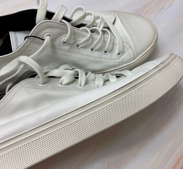 Saint Laurent Bedford