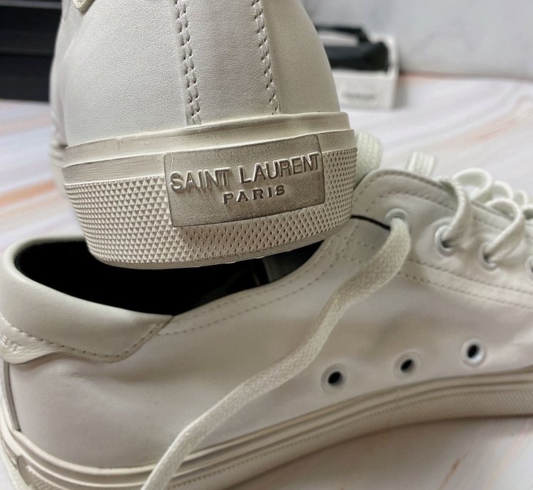 Saint Laurent Bedford