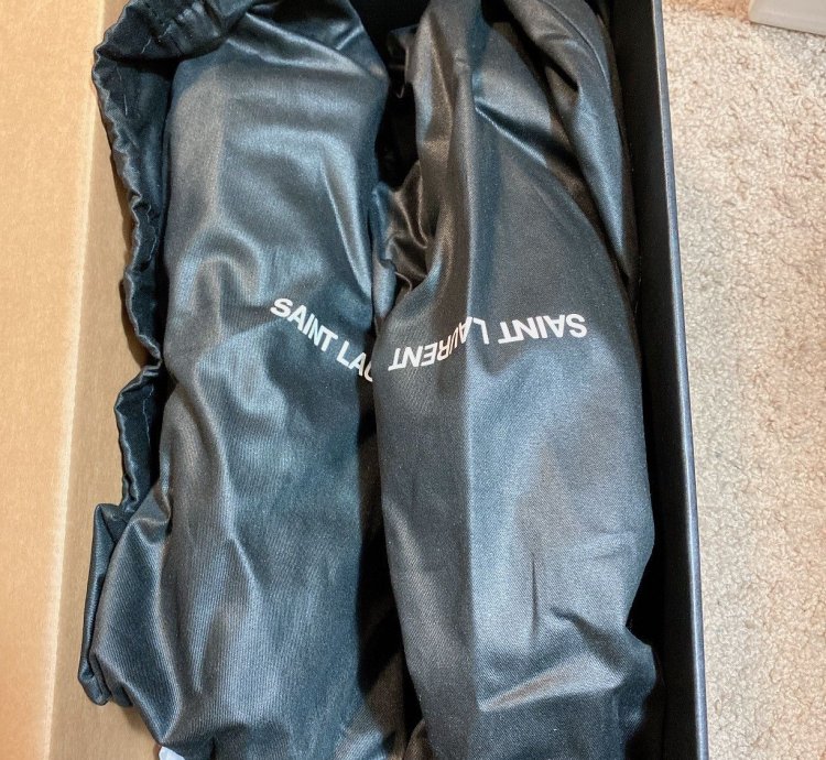 Saint Laurent Bedford