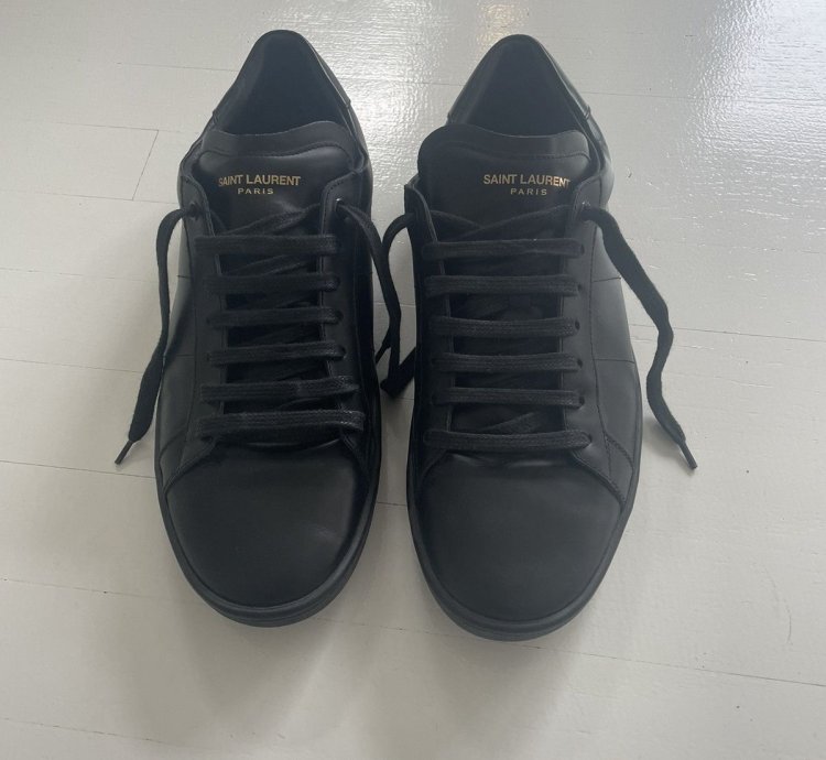 Saint Laurent Black Court Classics