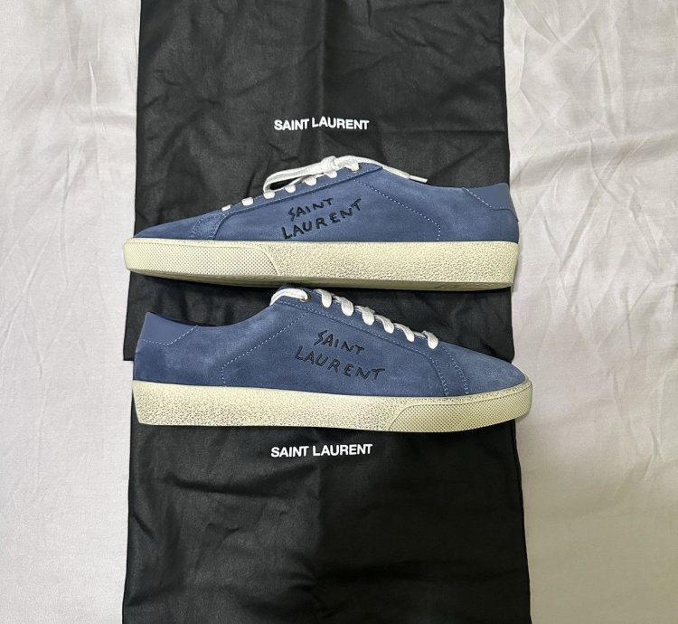 Saint Laurent Blue Suede Court Classic Sneakers