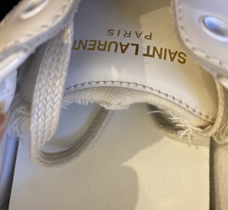 Saint Laurent Court Classic Low Cream Canvas Size 10