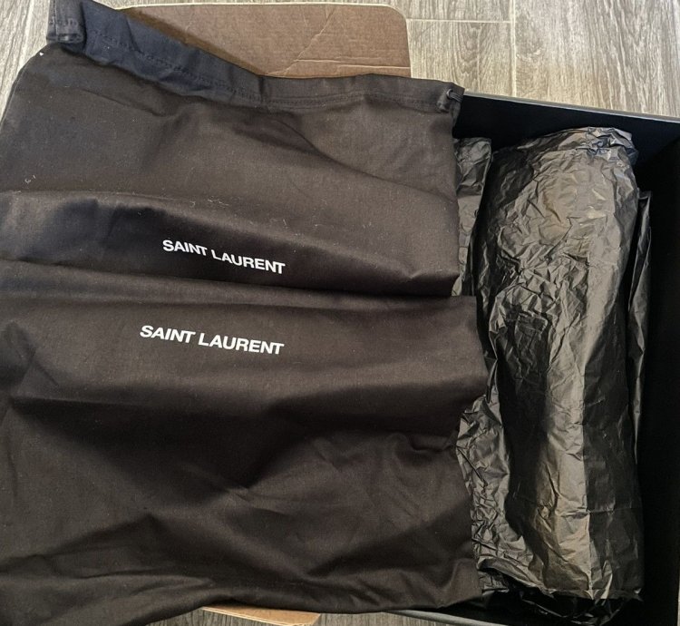 Saint Laurent Court Classic Low Tops