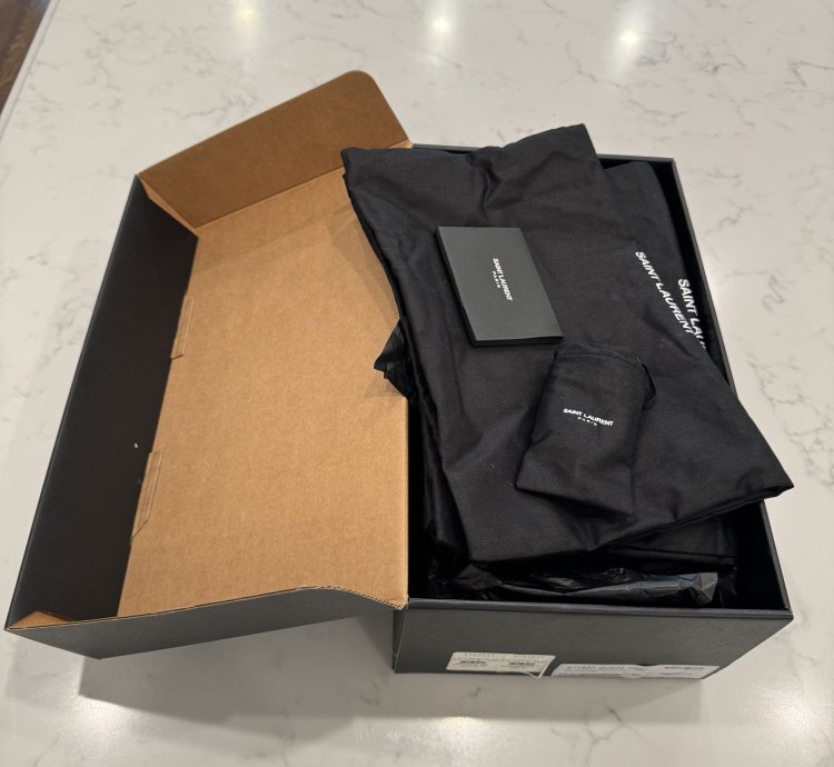 Saint Laurent Court Classic Sl 06 Sneakers