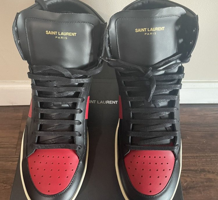Saint Laurent Court Classic Sl10h