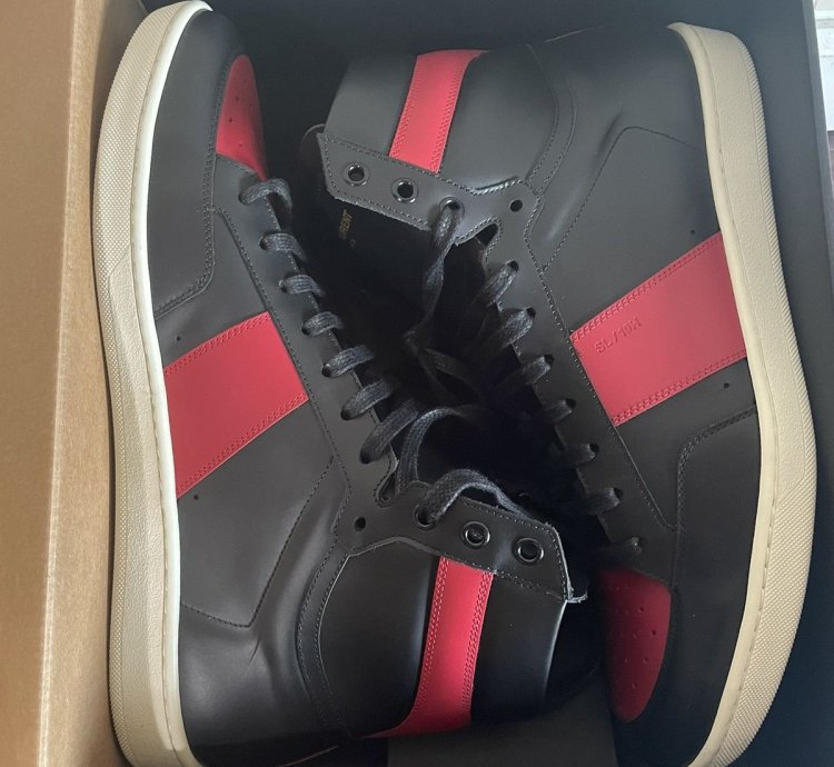 Saint Laurent Court Classic Sl10h