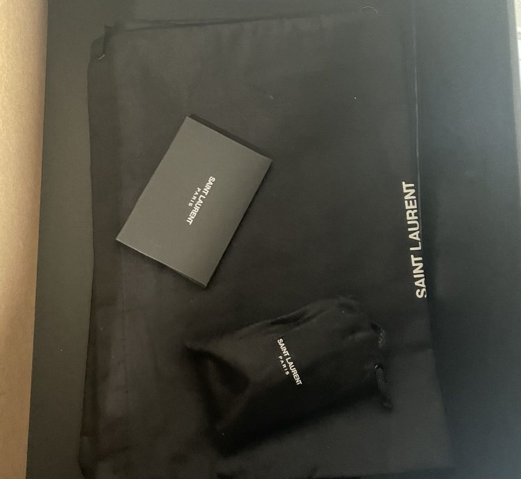 Saint Laurent Court Classic Sl10h