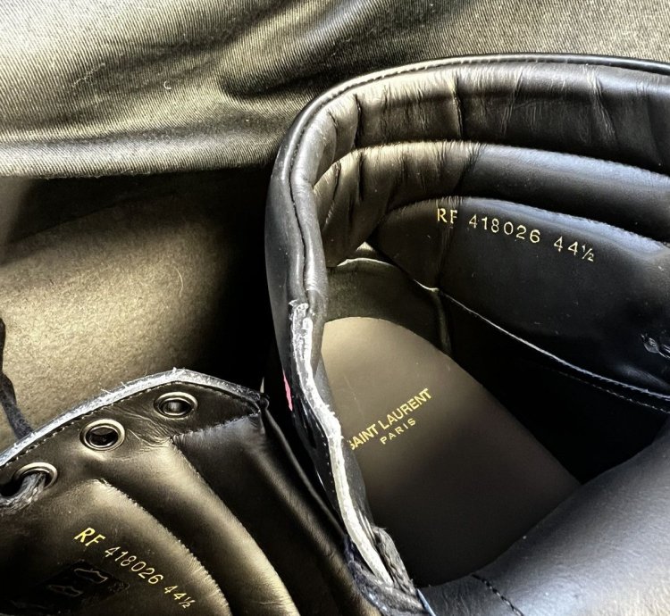 Saint Laurent Court Classic Sl10h